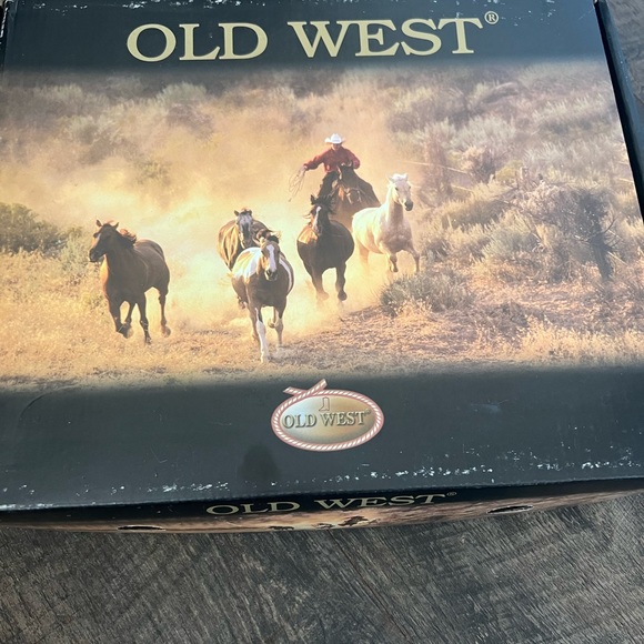 Old West Boys Cowboy Boots 5.5 Brown Square Toe with Cross NEW in BOX - Picture 4 of 5